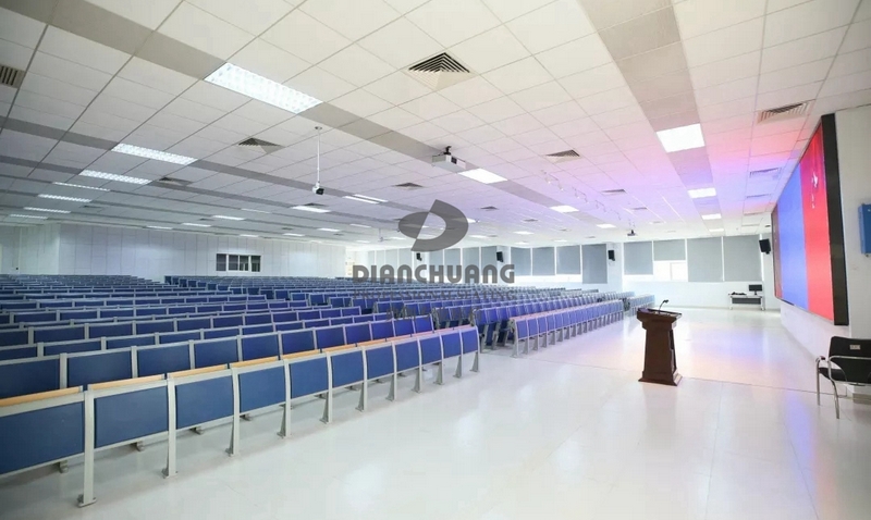 典創(chuàng)專業(yè)座椅 典創(chuàng)專業(yè)座椅