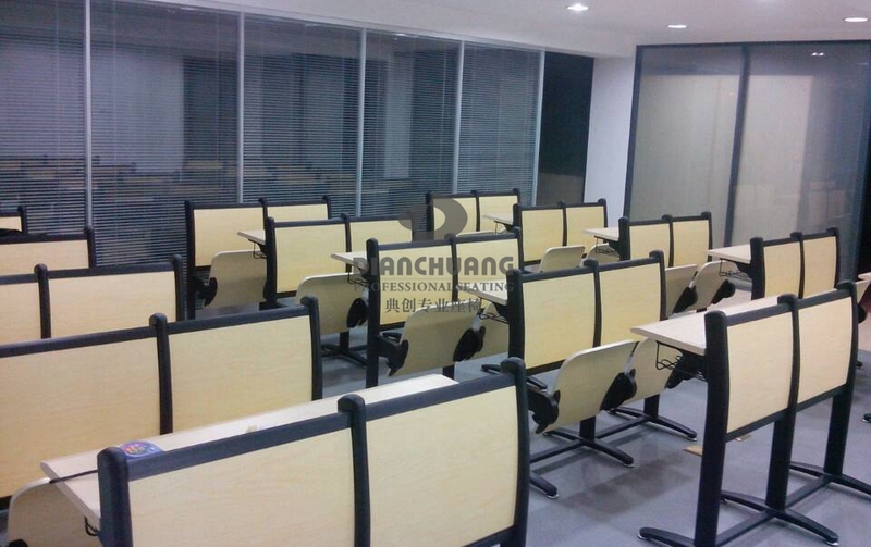 典創(chuàng)專業(yè)座椅 典創(chuàng)專業(yè)座椅