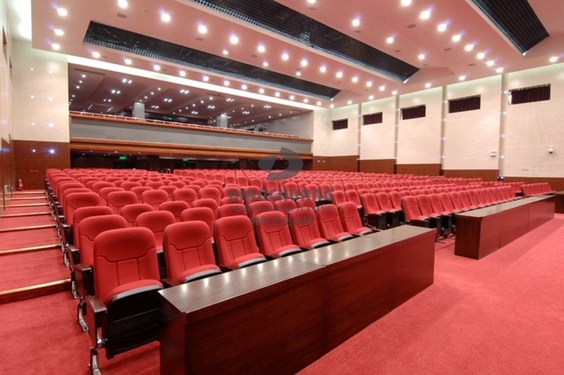 典創專業座椅 典創專業座椅