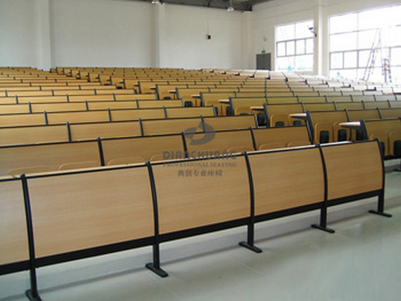 典創(chuàng)專(zhuān)業(yè)座椅 典創(chuàng)專(zhuān)業(yè)座椅